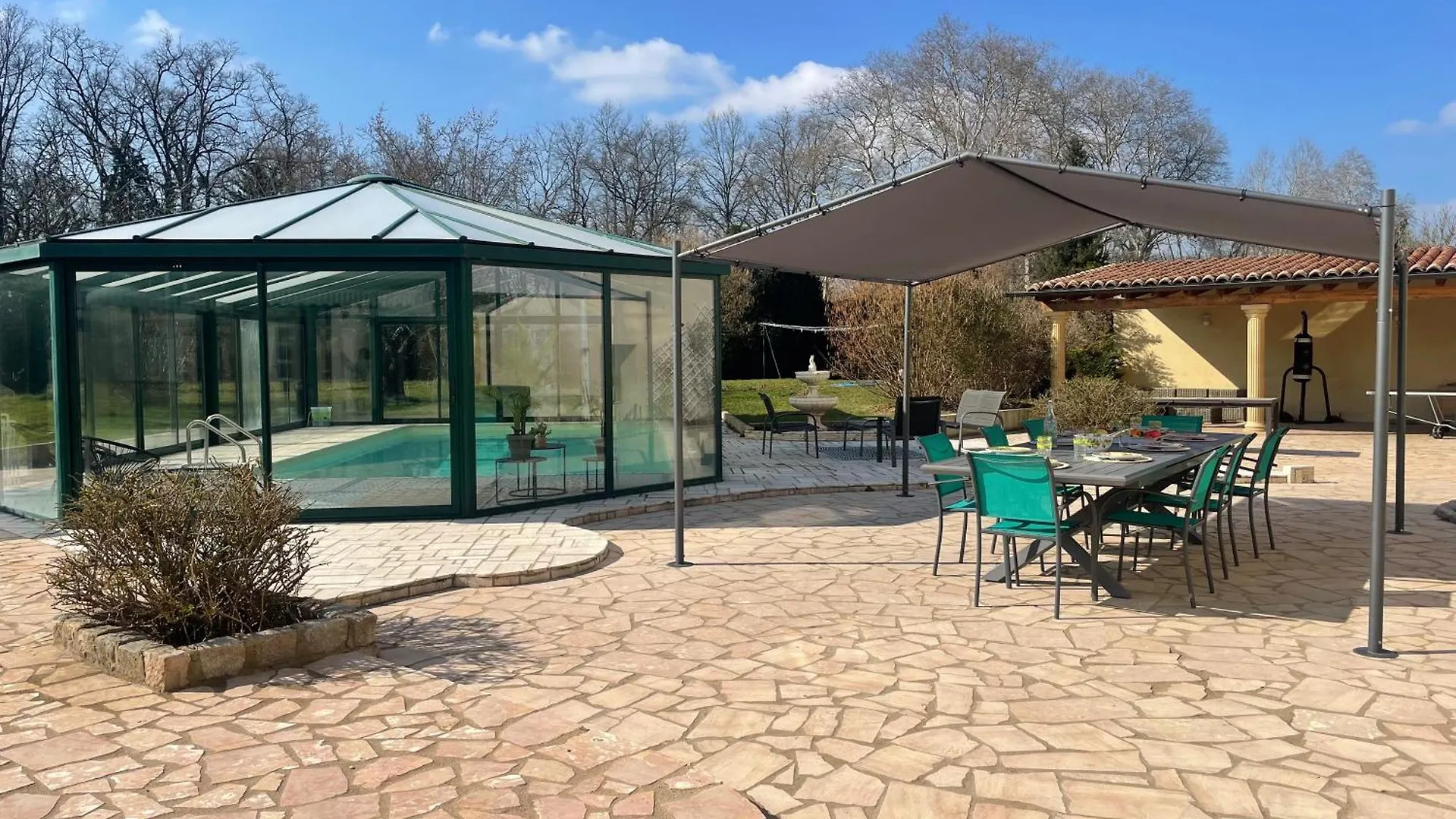 Holiday home Demeure De Charme De La Graviere Villa Mably